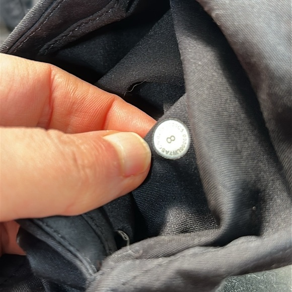 Lululemon This Instant Short Black - Picture 5 of 6